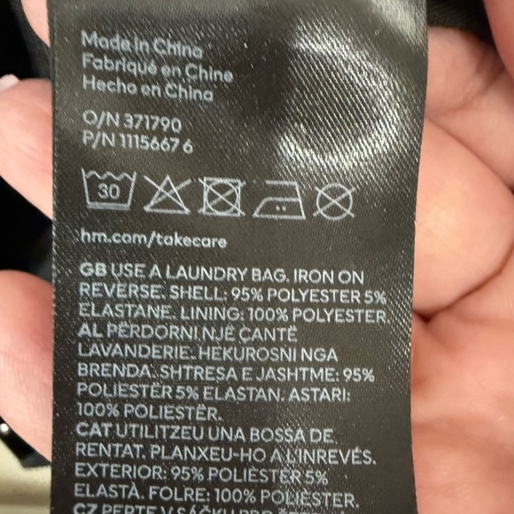 Black Dress with Rhinestones H&M - Picture 4 of 5